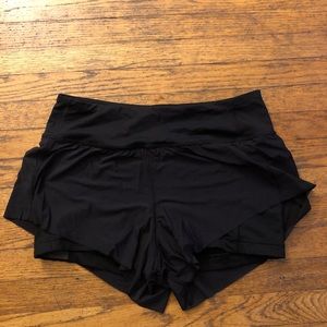 Lululemon running short